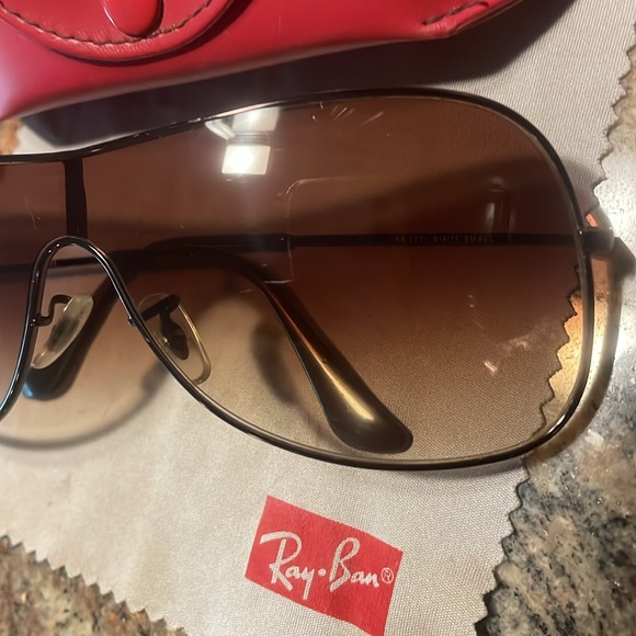 Ray ban sunglasses - Picture 3 of 11